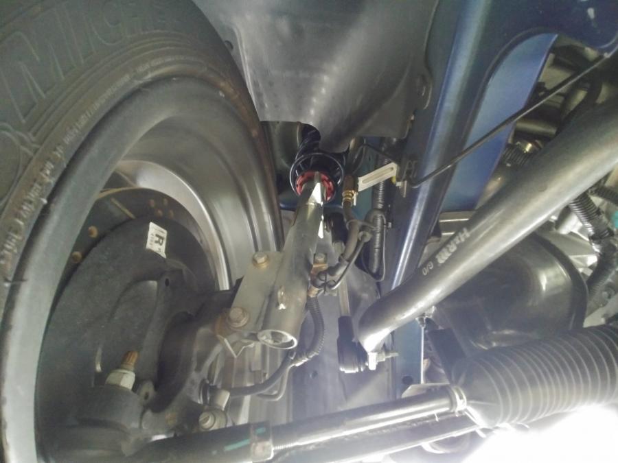 Днище и подвеска Ford Mustang GT Supercharged by H&R 2005 года  (фото 25 из 32)